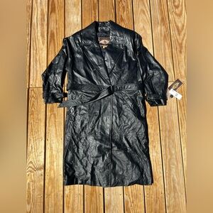 NWT! Vintage Colebrook 100% Leather Trenchcoat